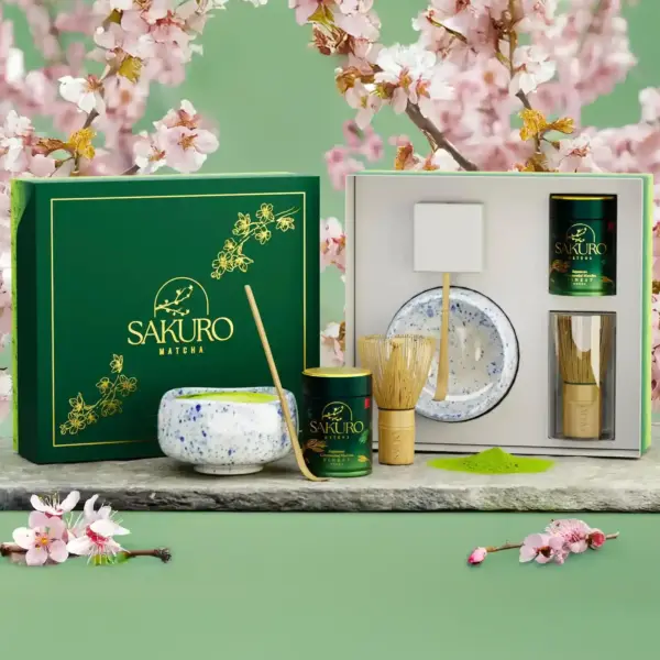 Sakuro Matcha Finest 40 g set with Biwa bowl, chasen and chashaku in a gift box