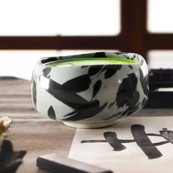 Matcha-Schale HISSEKI – PINSELSTRICHE